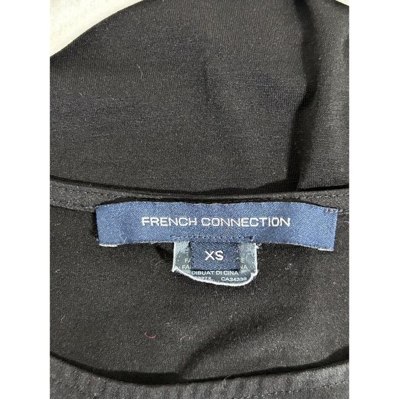 French Connection Women's Short Sleeve Scalloped Edge Top in Black - Sz XS - Picture 4 of 5